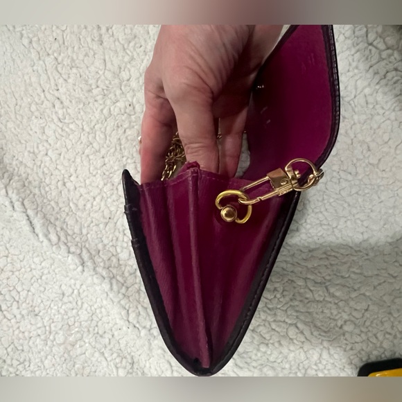 Louis Vuitton epi plum color wallet with chain - Picture 6 of 14